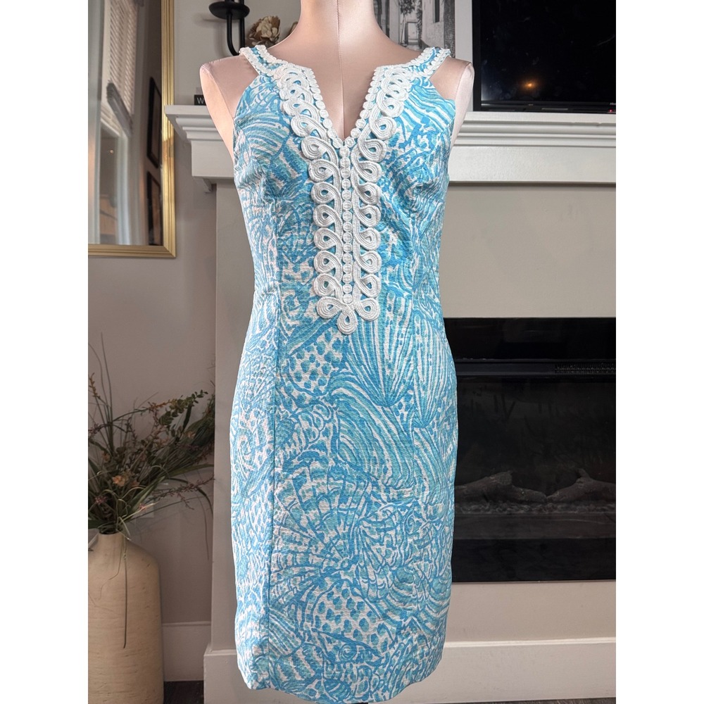 Lilly Pulitzer Size 4 Blue White Tropical Shell Print V Neck Sleeveless  Dress